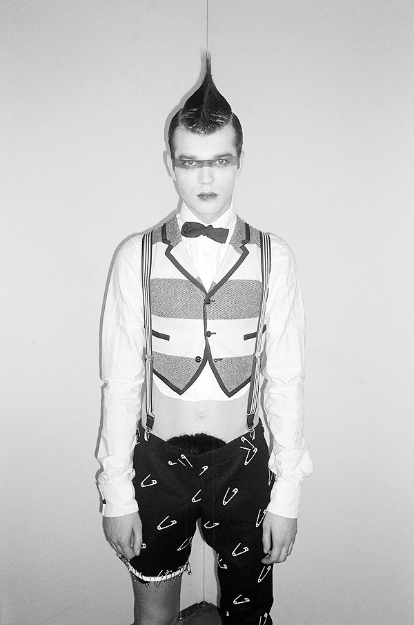 Backstage. Показ Thom Browne на Aurora Fashion Week