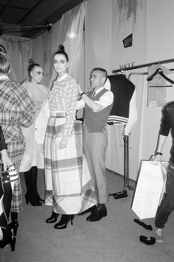 Backstage. Показ Thom Browne на Aurora Fashion Week